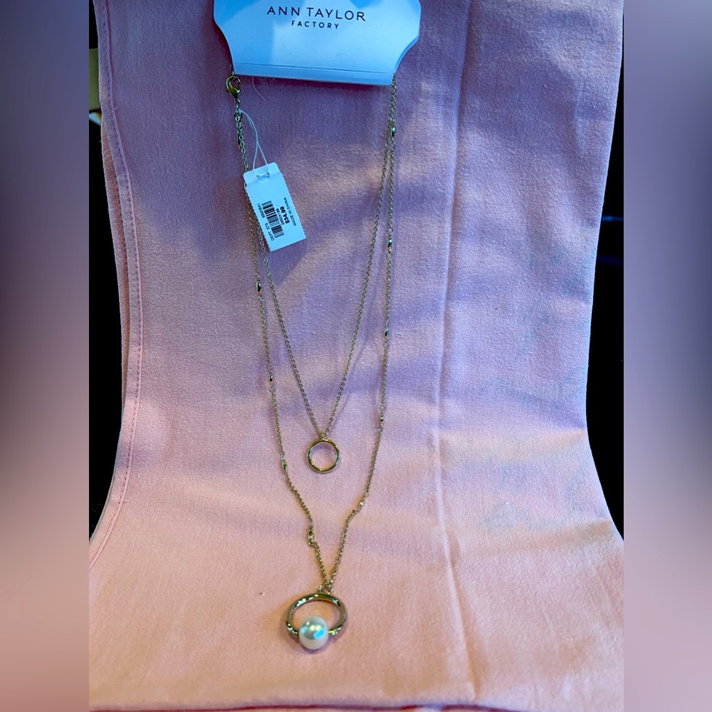 Ann Taylor Factory layered gold tone necklace with pearl